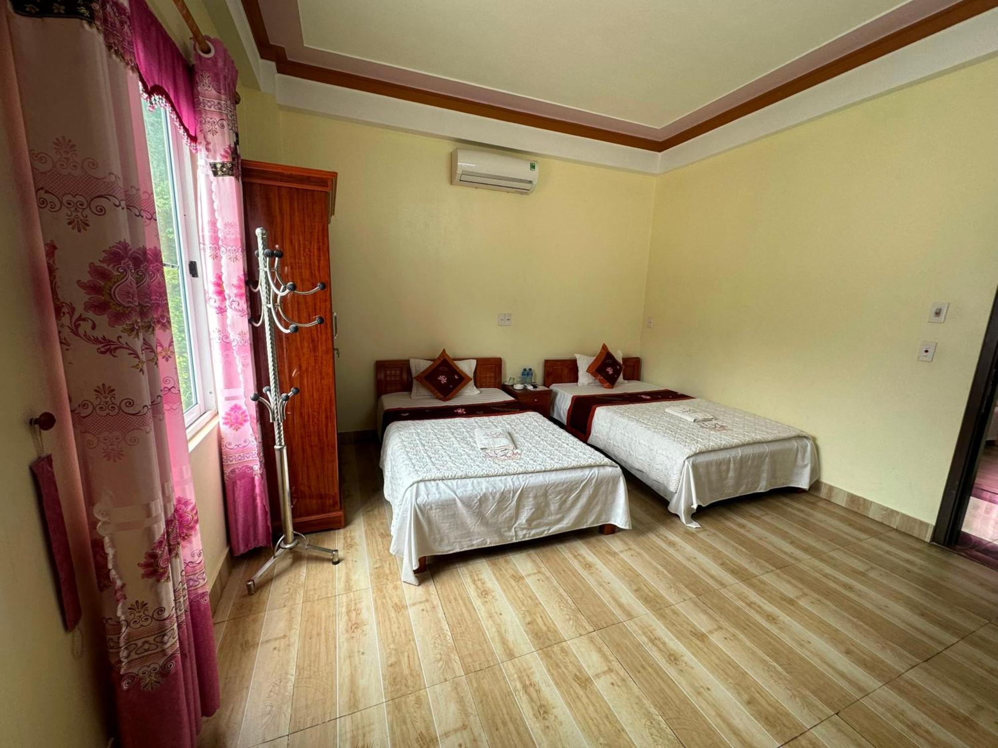 Kien Thao Hotel Yen Minh Екстериор снимка