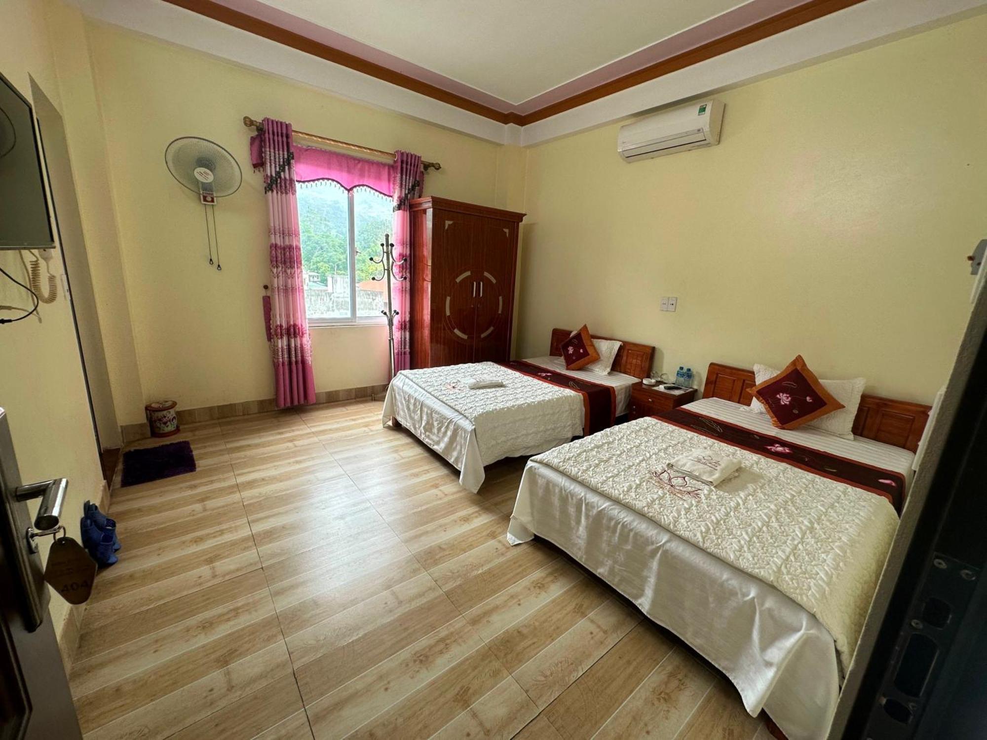 Kien Thao Hotel Yen Minh Екстериор снимка